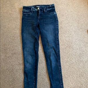 Express midrise skinny jegging. Size 2long